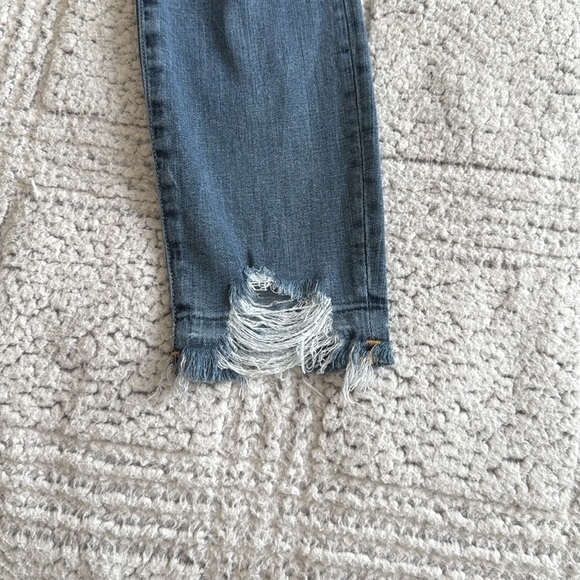 Good American Good Waist Skinny Jeans - Picture 3 of 5